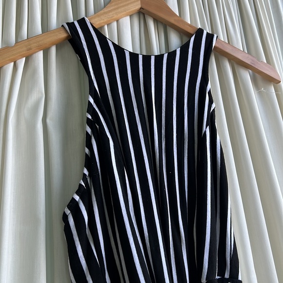 Black and white vertical stripes maxi summer dress - size medium - Picture 2 of 8